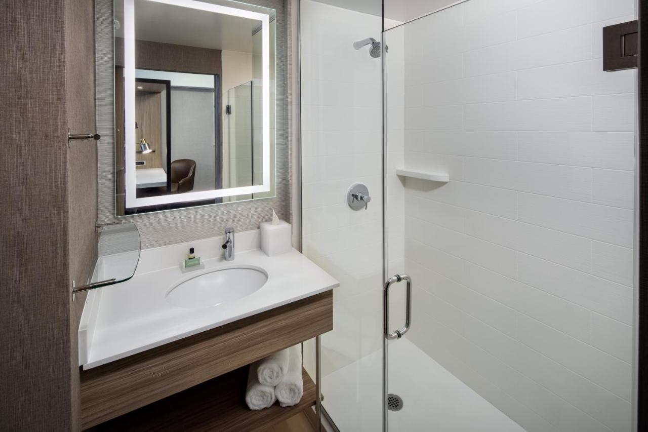 Springhill Suites By Marriott New York Jfk Airport Jamaica Екстериор снимка