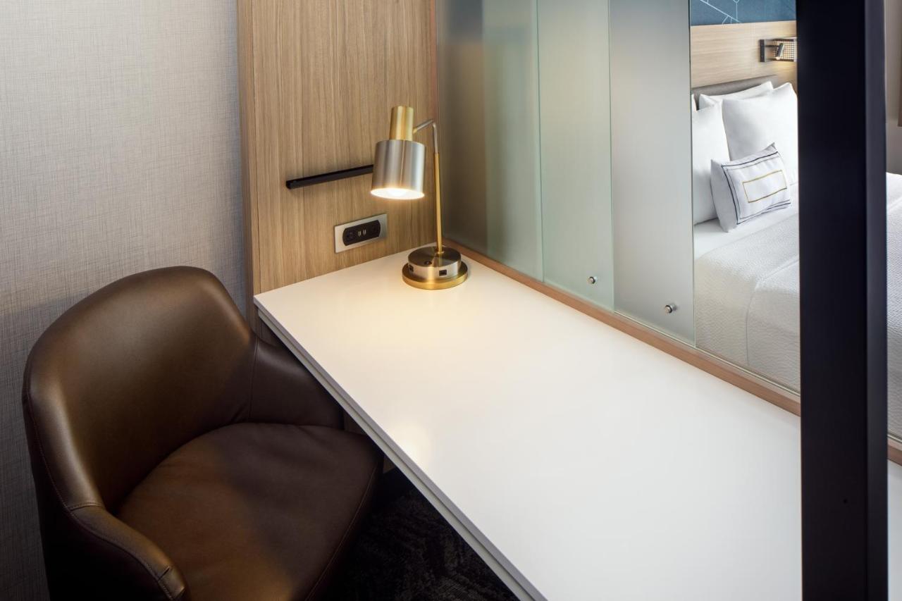 Springhill Suites By Marriott New York Jfk Airport Jamaica Екстериор снимка